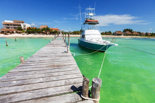 Strandpromenaden på stranden — Stockfoto