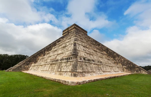 Піраміда в Мексиці — стокове фото