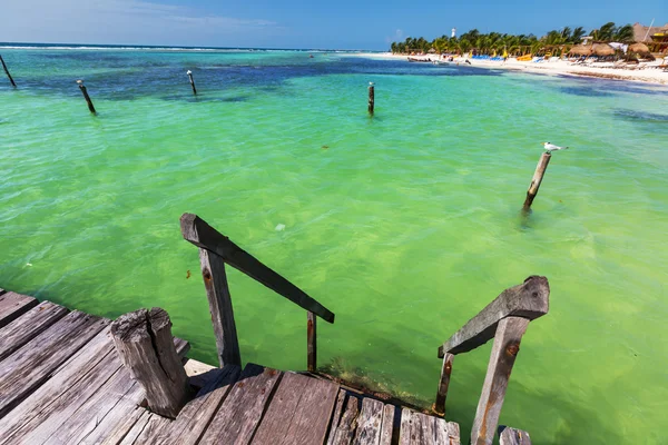 Passerella sulla spiaggia — Foto Stock