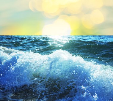 Denizde gün batımı