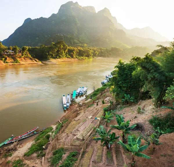 Rivier in laos — Stockfoto