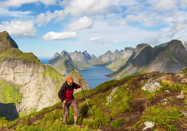 Wanderung in luftiger Höhe — Stockfoto