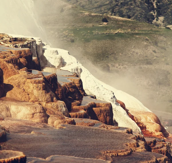 Mammoth hot springs — Stock Fotó