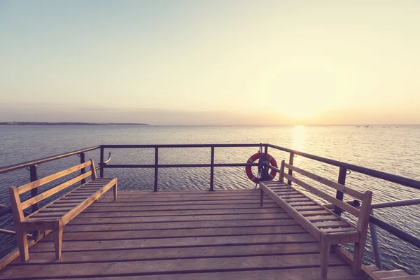 Strandpromenaden på stranden — Stockfoto