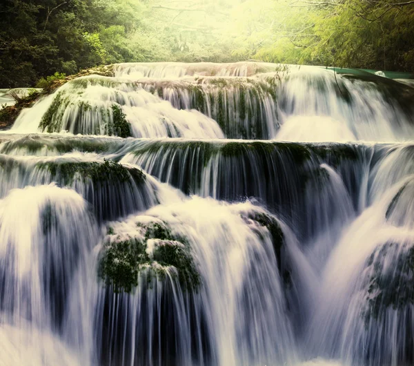 Waterfall — Stock Photo, Image