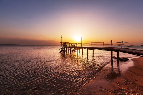 Boardwalk on beach — Stock Photo, Image