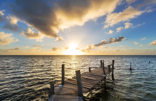 Boardwalk on beach — Stock Photo, Image