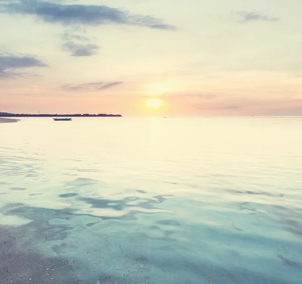 Sonnenuntergang am Meer — Stockfoto