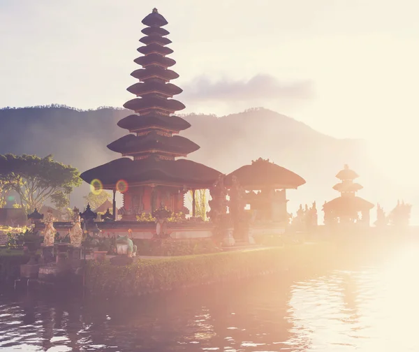 Tempio di Ulun Danu — Foto Stock