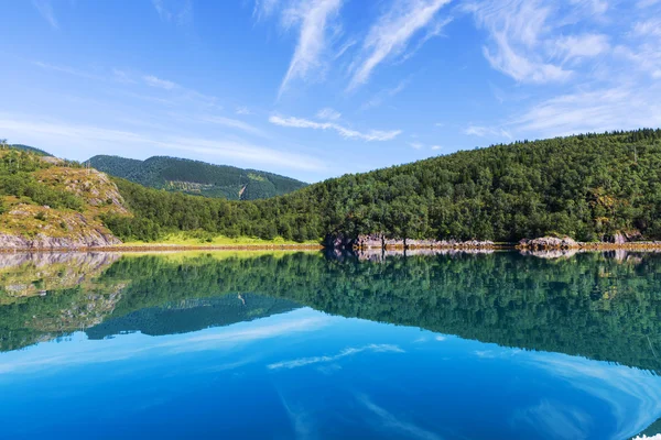 Lago na Noruega — Fotografia de Stock