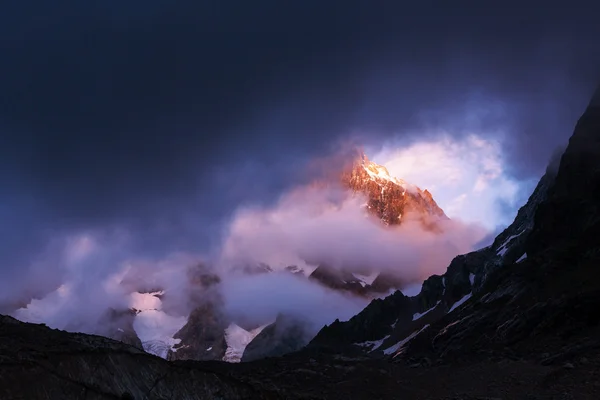 Dır tepe — Stok fotoğraf