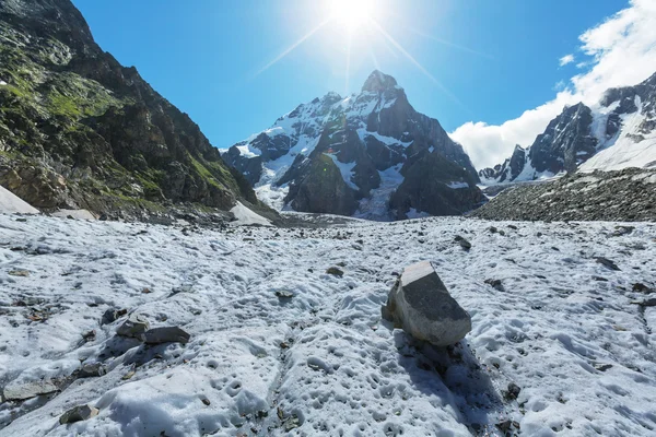 乌什巴山峰 — 图库照片