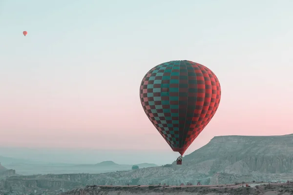 Красочные Воздушные Шары Национальном Парке Гореме Каппадокия Турция Знаменитая Туристическая — стоковое фото