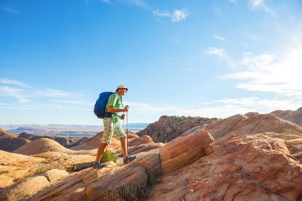 Vandra Utah Bergen Vandring Ovanliga Naturlandskap Fantastiska Former Sandsten Formationer — Stockfoto