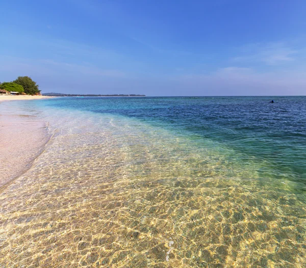 Praia em gili — Fotografia de Stock