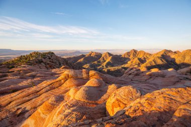 Utah, ABD 'de kumtaşı oluşumları. Güzel Alışılmadık manzaralar.
