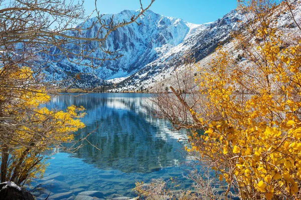 Bela Cena Natureza Início Das Montanhas Inverno Paisagens Sierra Nevada — Fotografia de Stock