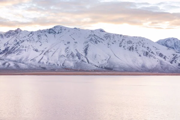 Bela Cena Natureza Início Das Montanhas Inverno Paisagens Sierra Nevada — Fotografia de Stock