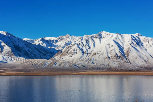 Schöne Naturszene Den Frühwinterlichen Bergen Landschaften Der Sierra Nevada Usa — Stockfoto