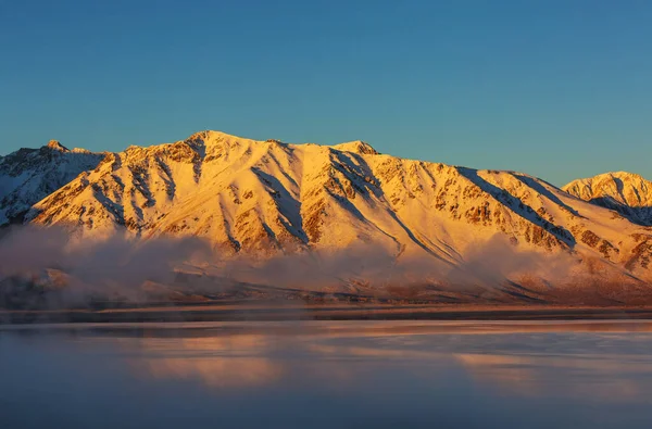 Bela Cena Natureza Início Das Montanhas Inverno Paisagens Sierra Nevada — Fotografia de Stock