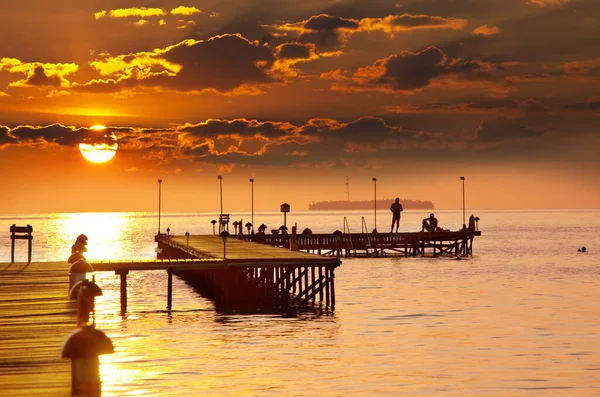 Boardwalk Tropical Beach — Fotografia de Stock