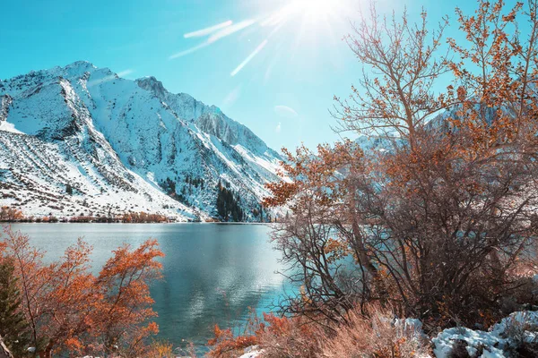 Bela Cena Natureza Início Das Montanhas Inverno Paisagens Sierra Nevada — Fotografia de Stock