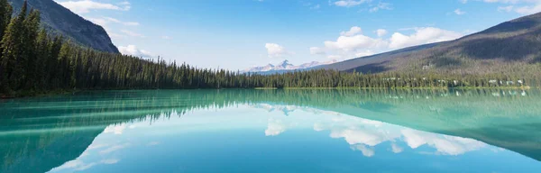 Sereniteit Emerald Lake Het Yoho National Park Canada Instagram Filter — Stockfoto