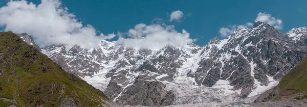 Cachoeira Nas Montanhas Cáucaso Svaneti Geórgia — Fotografia de Stock