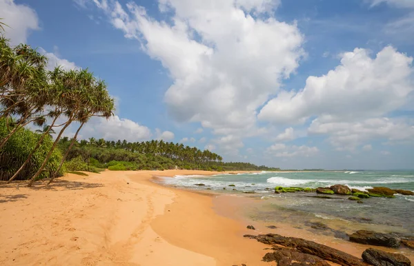 Bellissimi Paesaggi Estivi Sulla Spiaggia Tropicale Sfondo Vacanza — Foto Stock