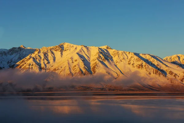 Bela Cena Natureza Início Das Montanhas Inverno Paisagens Sierra Nevada — Fotografia de Stock