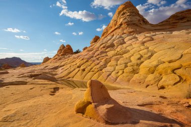 Utah, ABD 'de kumtaşı oluşumları. Güzel Alışılmadık manzaralar.