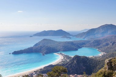 Türkiye dağlarındaki güzel doğa manzaraları. Lycian tarzı yürüyüşçüler arasında meşhurdur..