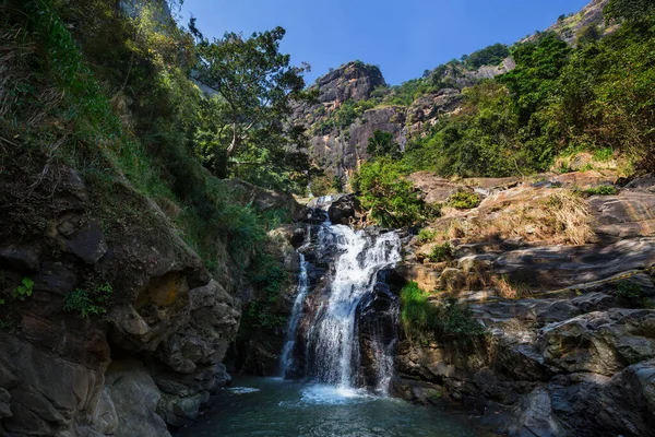 Piękny Wodospad Sri Lance — Zdjęcie stockowe