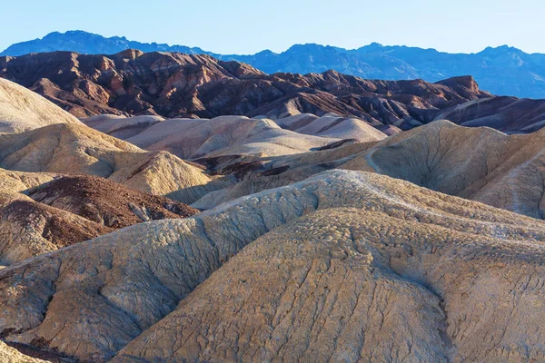 Touristin Zabriski Point Den Usa Death Valley National Park Kalifornien — Stockfoto