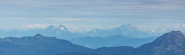North Cascade Range, Washington, ABD 'deki güzel dağ zirvesi.