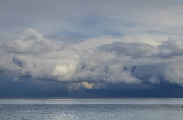 Tiempo Lluvia Sobre Playa Del Mar —  Fotos de Stock