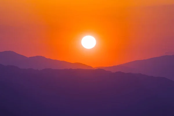 Ongebruikelijke Stormwolken Bij Zonsondergang Geschikt Voor Achtergrond — Stockfoto