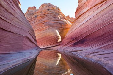 The Wave, Arizona, Vermillion Cliffs, Paria Canyon State Park, ABD. İnanılmaz doğal bir geçmiş.