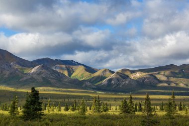 Mountains landscapes above Arctic circle along Dempster highway, Canada