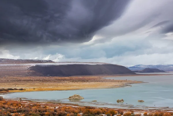 Unusual Mono Lake Formations Sunrise — Stock Photo, Image