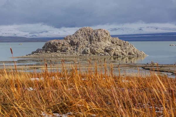 Unusual Mono Lake Formations Sunrise — Stock Photo, Image