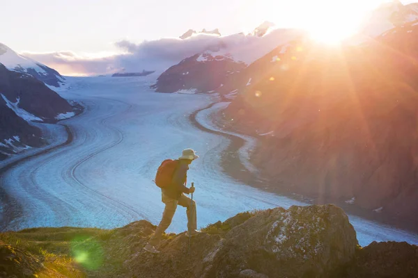 Escursionista Sulle Montagne Canadesi Hike Attività Ricreativa Popolare Nord America — Foto Stock