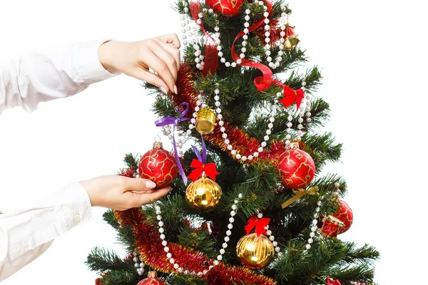 Decorating christmas tree — Stock Photo, Image