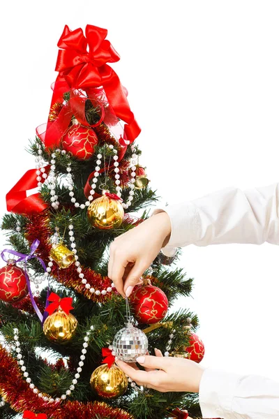 Decorating christmas tree — Stock Photo, Image