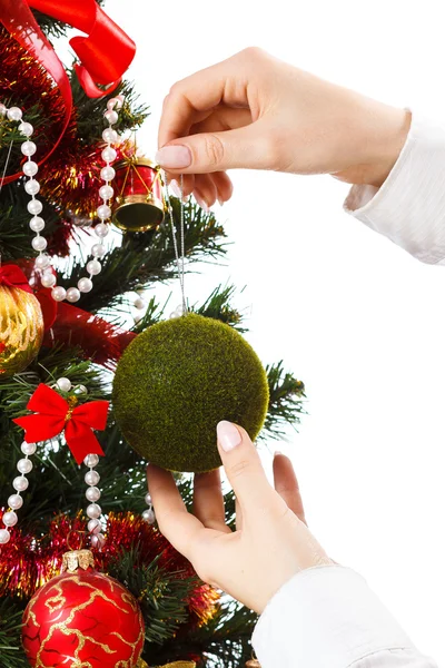 Decorating christmas tree — Stock Photo, Image