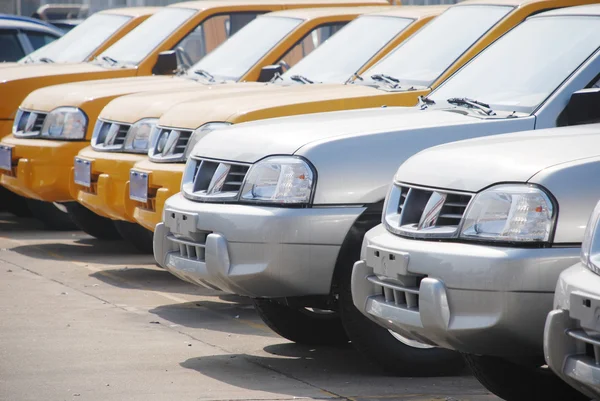 Cars row — Stock Photo, Image