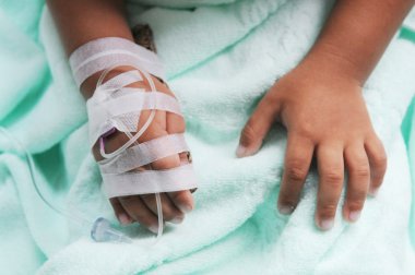 el niño tener vena transfundida