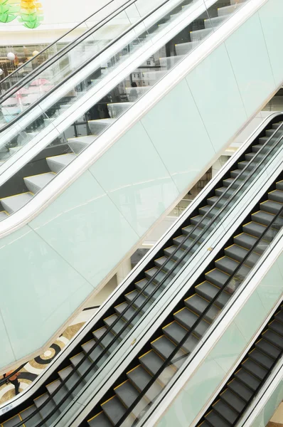 Modernes Einkaufszentrum — Stockfoto