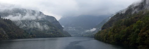 Озеро Лугано у Швейцарії. — стокове фото