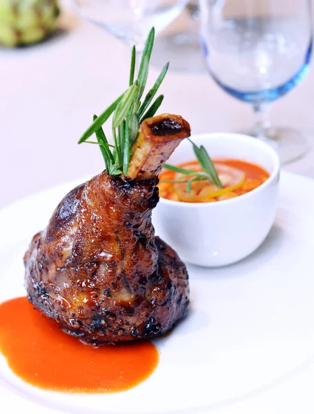 Lamb shank — Stock Photo, Image